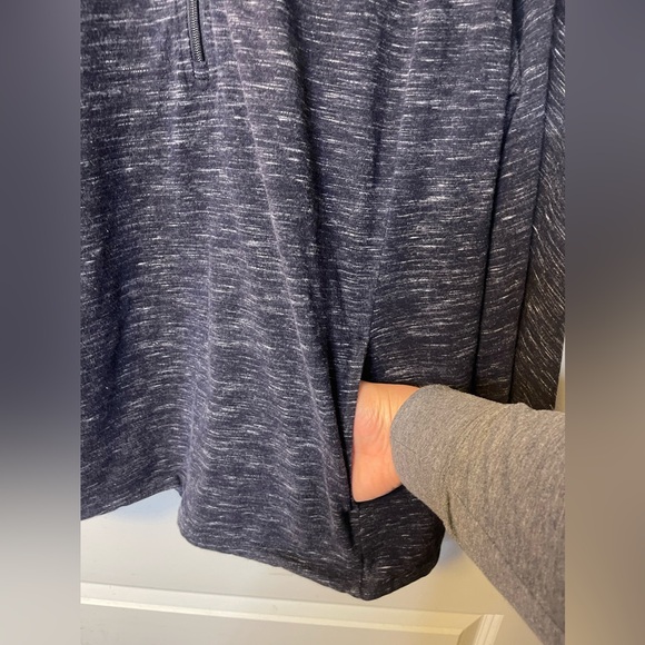 Sonoma Women’s Light Pull-Over Shacket - Picture 4 of 9